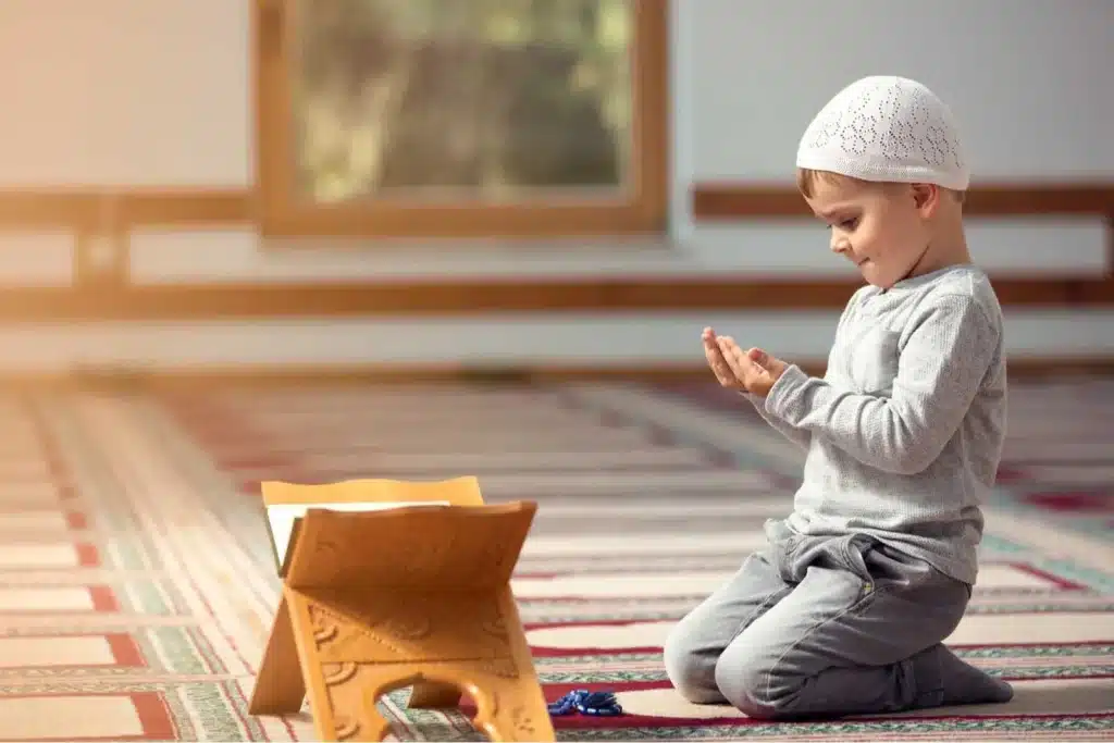 quran-online-for-kids-1024x683.webp